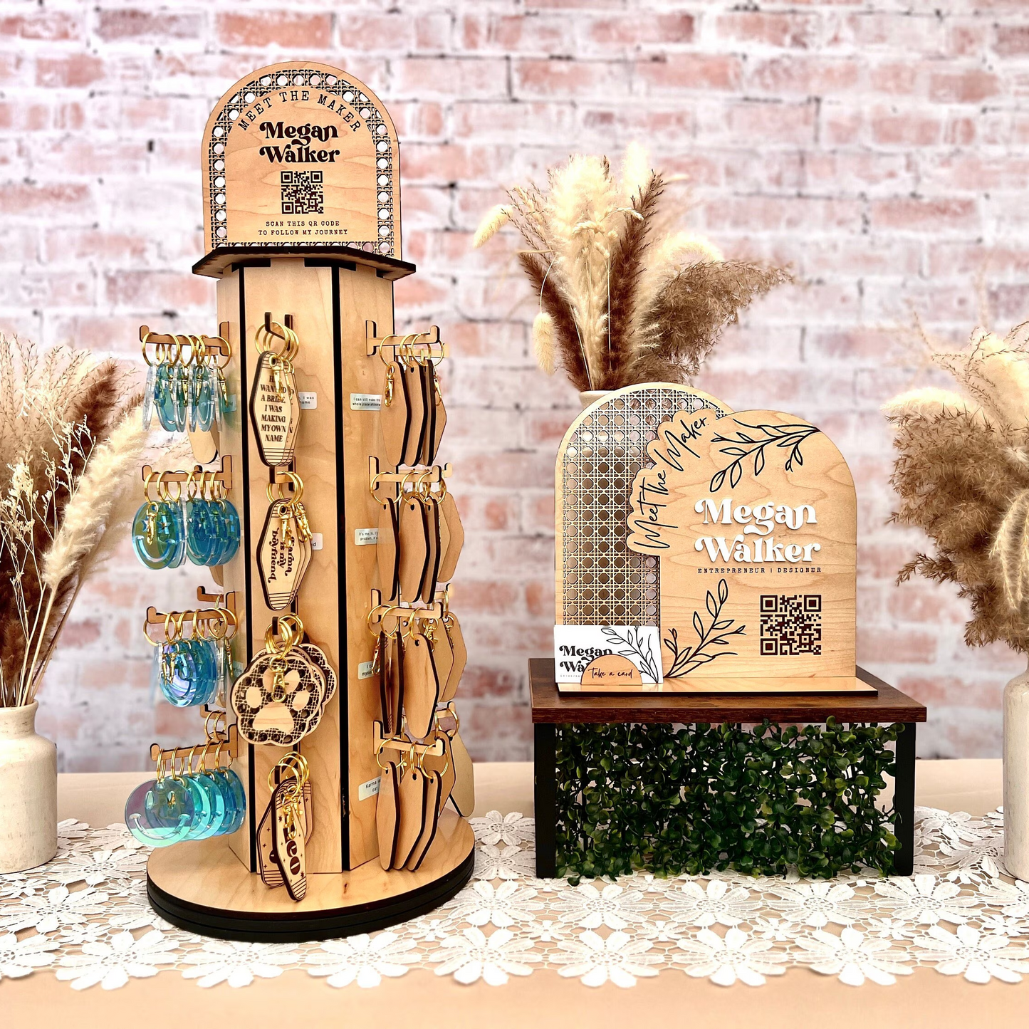 Custom Spinning Product Hanging Display Tower